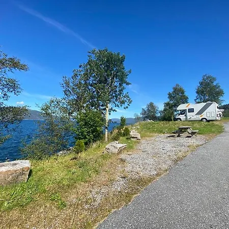 Botnen Camping 롯지 Botnen (Sogn og Fjordane)